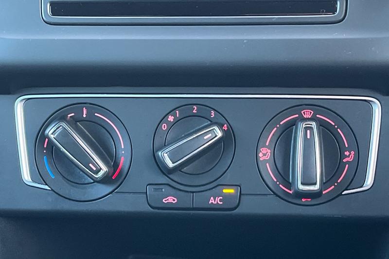 Used Volkswagen Polo 2017 for sale - 76960796: Photo 32