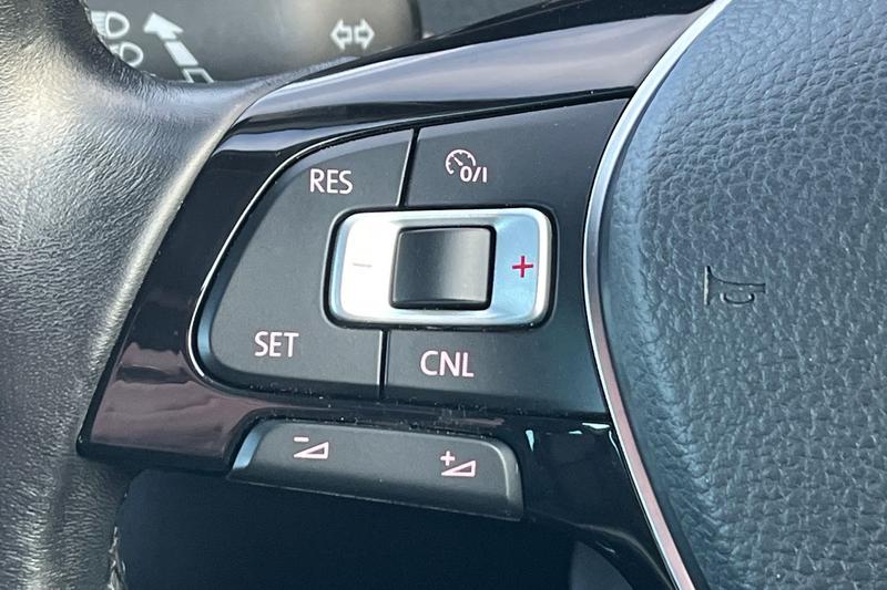 Used Volkswagen Polo 2017 for sale - 76960796: Photo 38