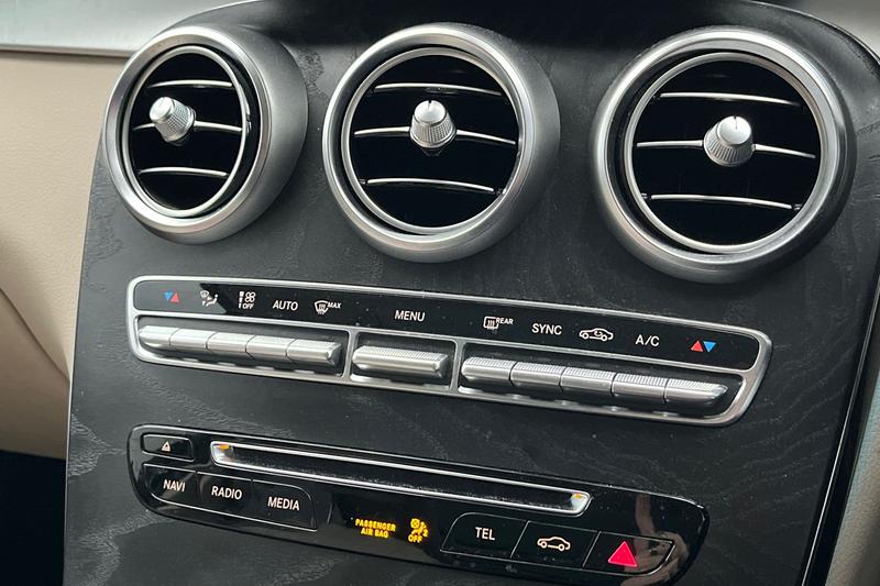 Used Mercedes-Benz GLC 2016 for sale - 77301124: Photo 33