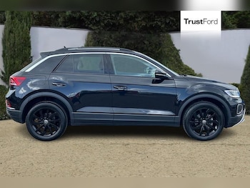 Used Volkswagen T-Roc 2025 for sale - 78797815: Photo