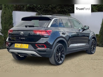 Used Volkswagen T-Roc 2025 for sale - 78797815: Photo