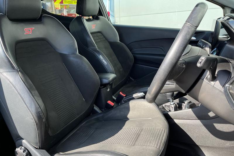 Used Ford Fiesta 2019 for sale - 78152996: Photo 17