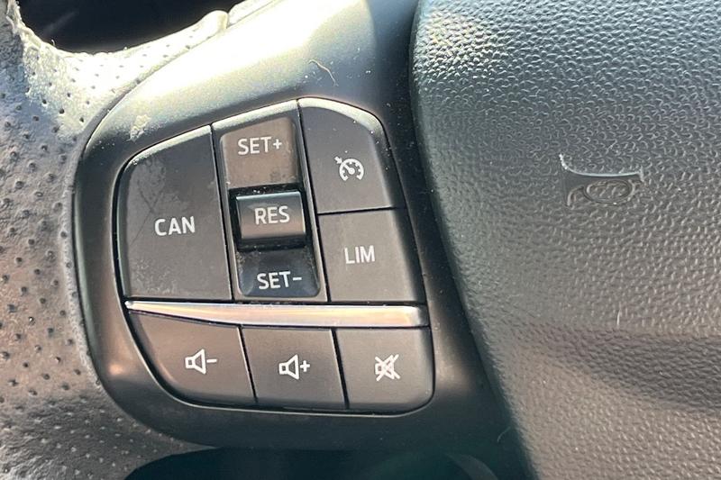 Used Ford Fiesta 2019 for sale - 78152996: Photo 38