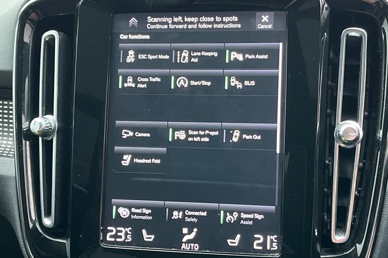 Used Volvo XC40 2018 for sale - 77493362: Photo 28