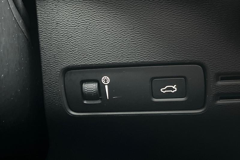 Used Volvo XC40 2018 for sale - 77493362: Photo 39