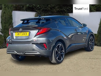 Used Toyota C-HR 2021 for sale - 75881444: Photo