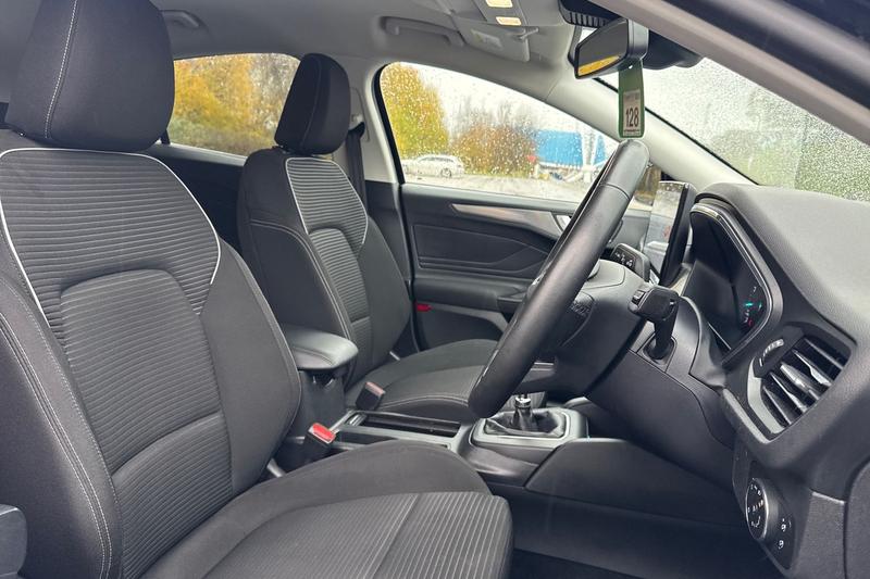 Used Ford Focus 2023 for sale - 78073785: Photo 17