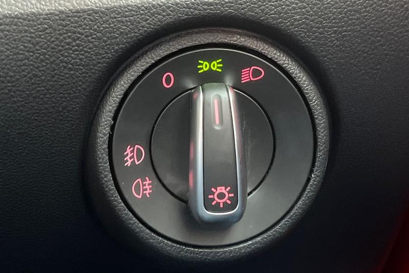 Used Volkswagen up! 2021 for sale - 78087912: Photo 32