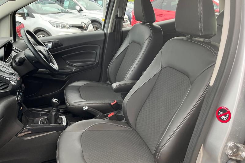 Used Ford Ecosport 2017 for sale - 76960799: Photo 19