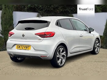 Used Renault Clio 2023 for sale - 77192872: Photo