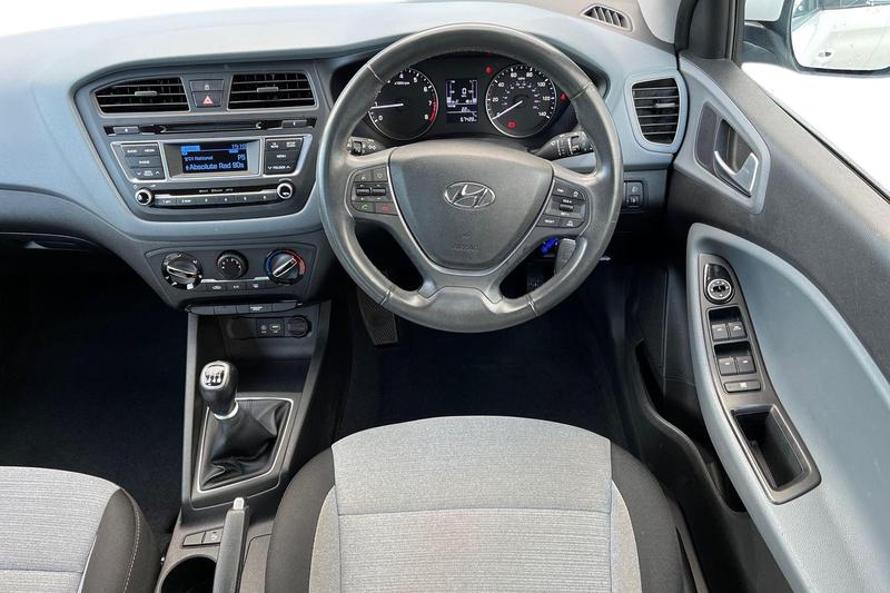 Used Hyundai i20 2016 for sale - 76514321: Photo 11