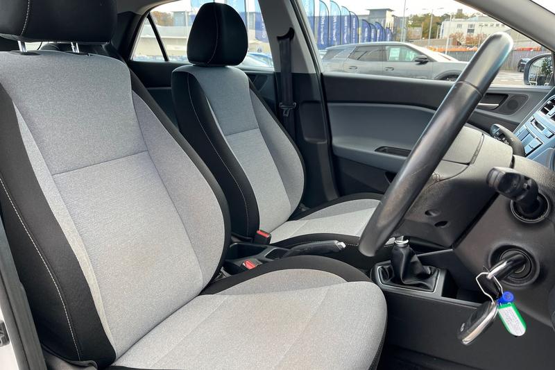 Used Hyundai i20 2016 for sale - 76514321: Photo 17