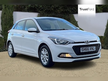 Used Hyundai i20 2016 for sale - 76514321: Photo