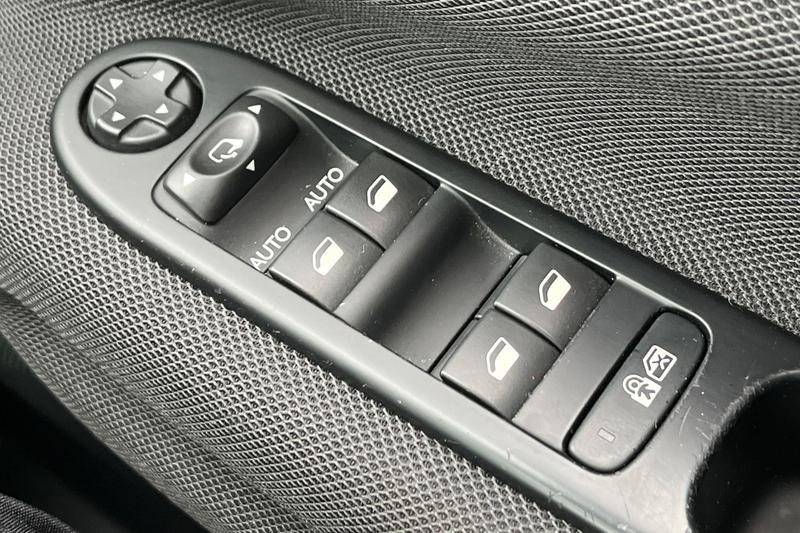 Used Citroen C3 Picasso 2016 for sale - 77729494: Photo 16