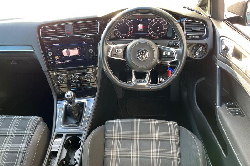 Used Volkswagen Golf 2018 for sale - 77746907: Photo 11
