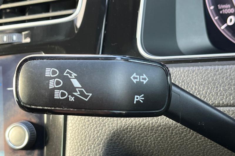 Used Volkswagen Golf 2018 for sale - 77746907: Photo 14