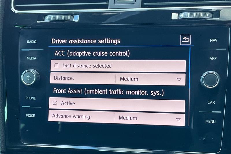 Used Volkswagen Golf 2018 for sale - 77746907: Photo 31