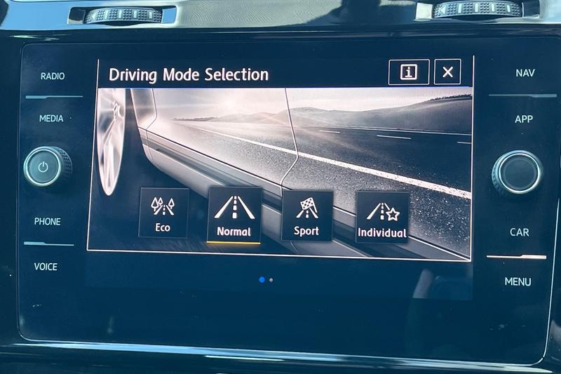 Used Volkswagen Golf 2018 for sale - 77746907: Photo 36