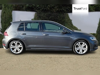 Used Volkswagen Golf 2018 for sale - 77746907: Photo