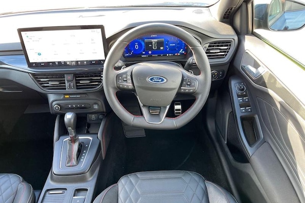 Used Ford Focus 2023 for sale - 76216528: Photo 11
