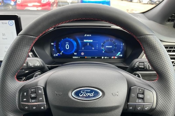 Used Ford Focus 2023 for sale - 76216528: Photo 12