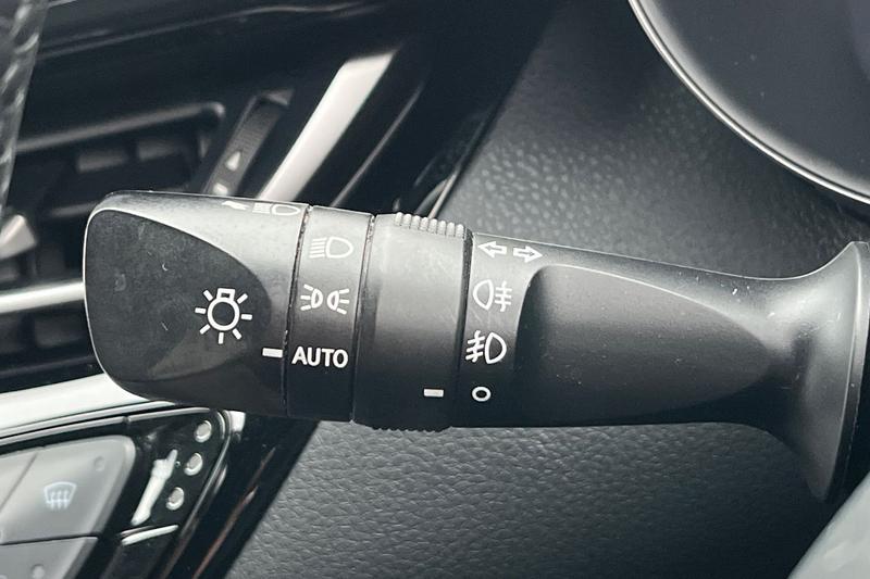 Used Toyota C-HR 2020 for sale - 76722971: Photo 14