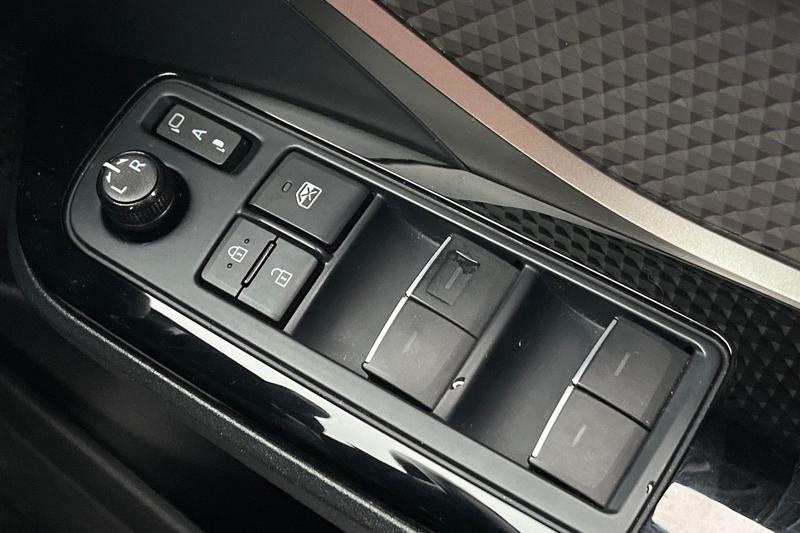 Used Toyota C-HR 2020 for sale - 76722971: Photo 16