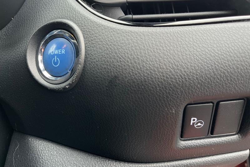 Used Toyota C-HR 2020 for sale - 76722971: Photo 37