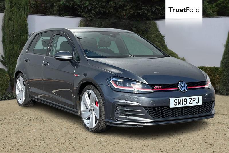 Used Volkswagen Golf 2019 for sale - 78152990: Photo 1