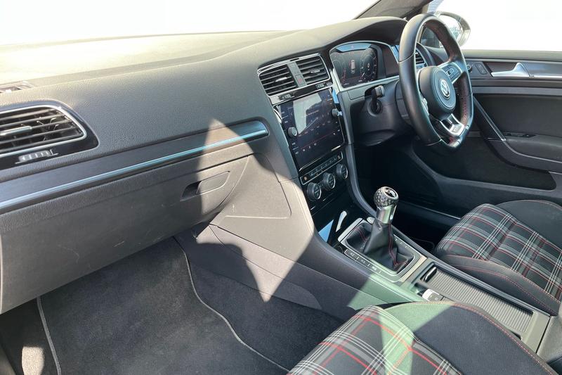 Used Volkswagen Golf 2019 for sale - 78152990: Photo 18