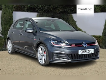 Used Volkswagen Golf 2019 for sale - 78152990: Photo