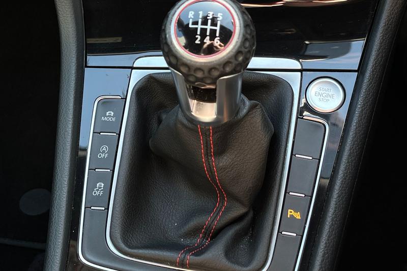 Used Volkswagen Golf 2019 for sale - 78152990: Photo 36