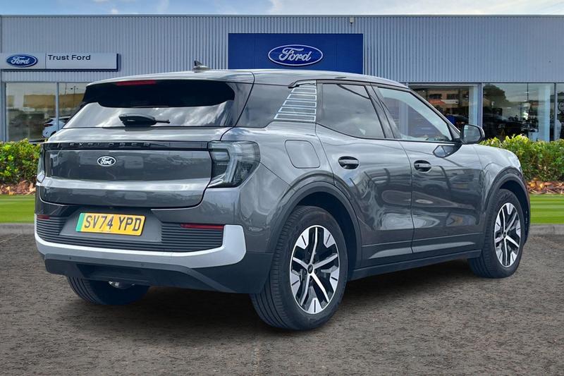 Used Ford Explorer 2024 for sale - 76023287: Photo 4