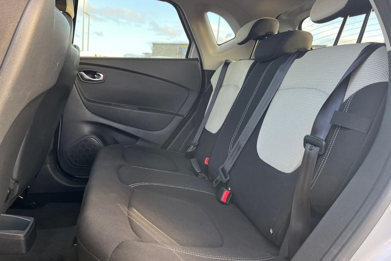 Used Renault Captur 2018 for sale - 76807212: Photo 20