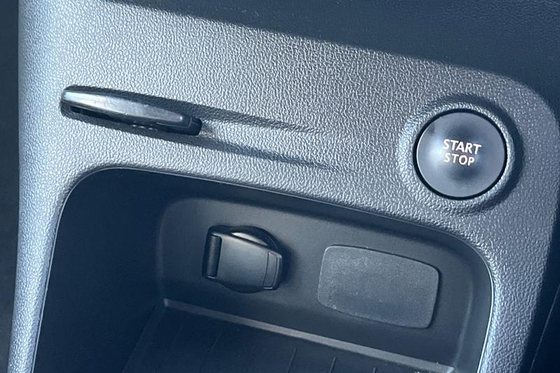 Used Renault Captur 2018 for sale - 76807212: Photo 31