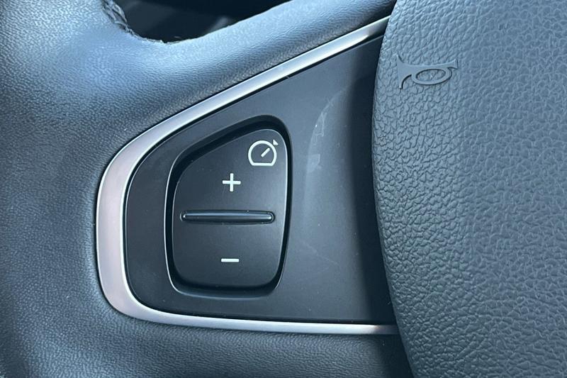 Used Renault Captur 2018 for sale - 76807212: Photo 36