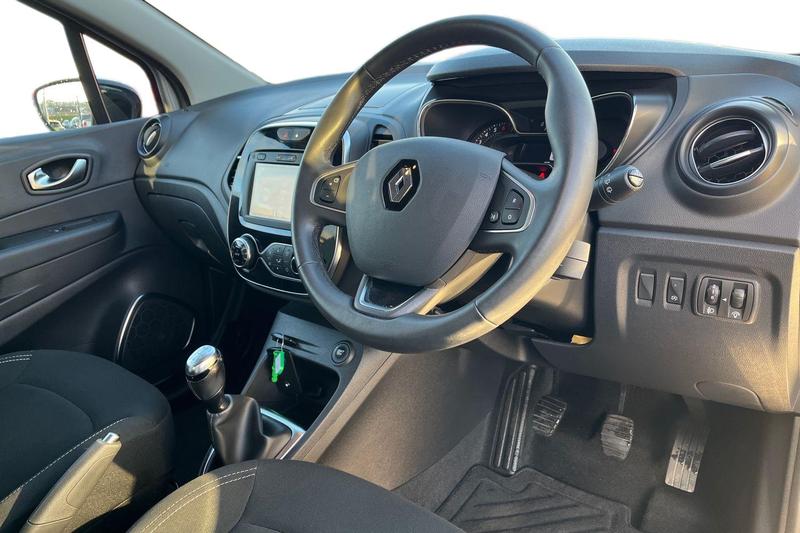 Used Renault Captur 2018 for sale - 76807212: Photo 9