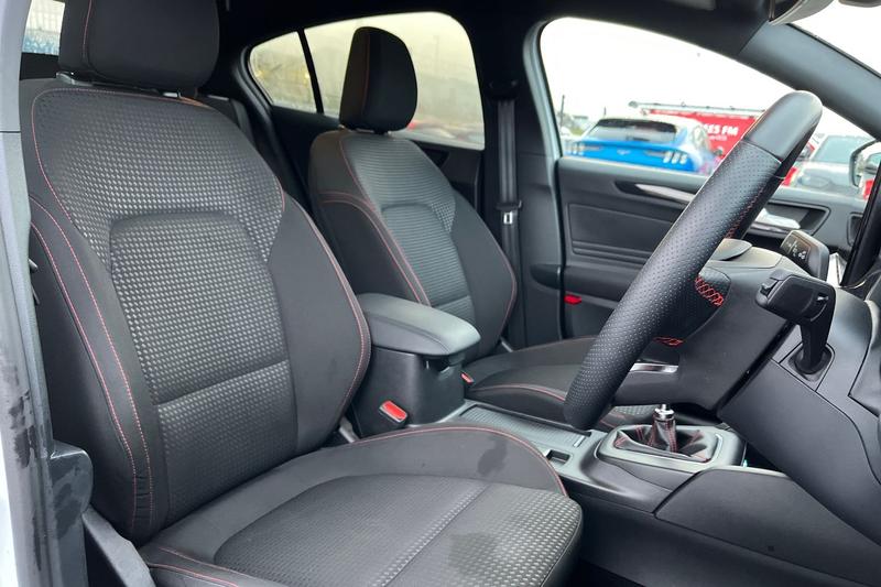 Used Ford Focus 2024 for sale - 76703228: Photo 17