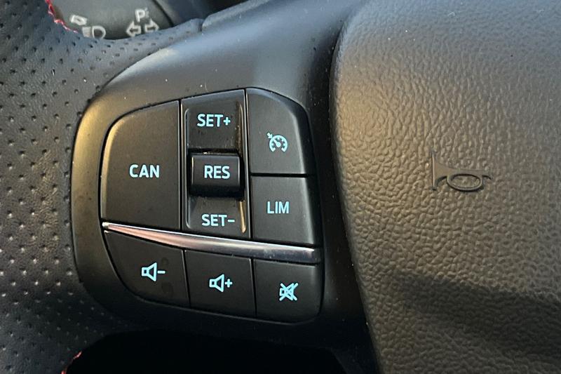 Used Ford Focus 2023 for sale - 76803321: Photo 38