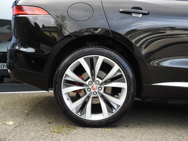 Used Jaguar F-Pace 2017 for sale - 76193897: Photo 22