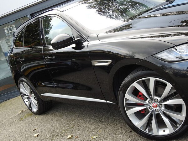 Used Jaguar F-Pace 2017 for sale - 76193897: Photo 5