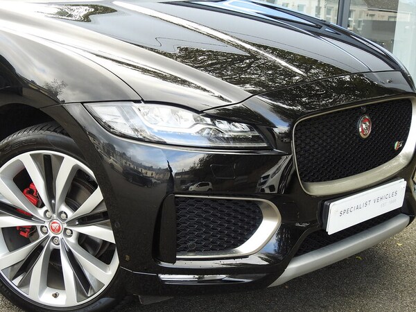 Used Jaguar F-Pace 2017 for sale - 76193897: Photo 6