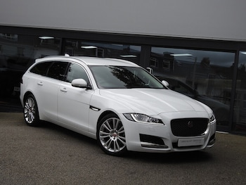 Used Jaguar XF 2018 for sale - 75758078: Photo