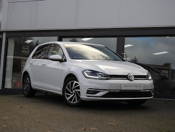 Used Volkswagen Golf 2019 for sale - 76712159: Photo