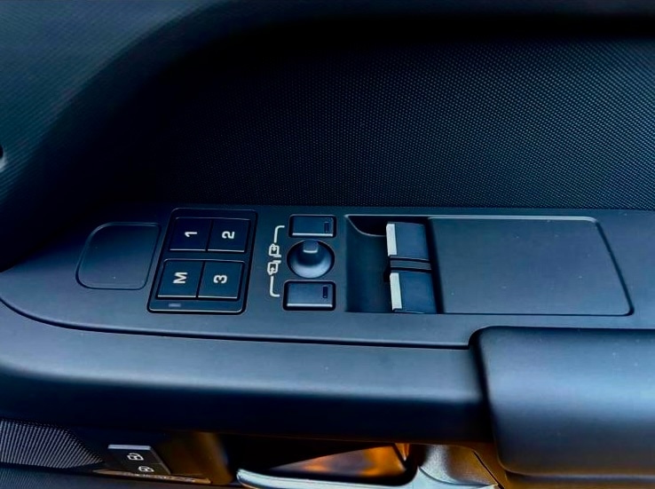 Used Land Rover Defender 2024 for sale - 77168008: Photo 14