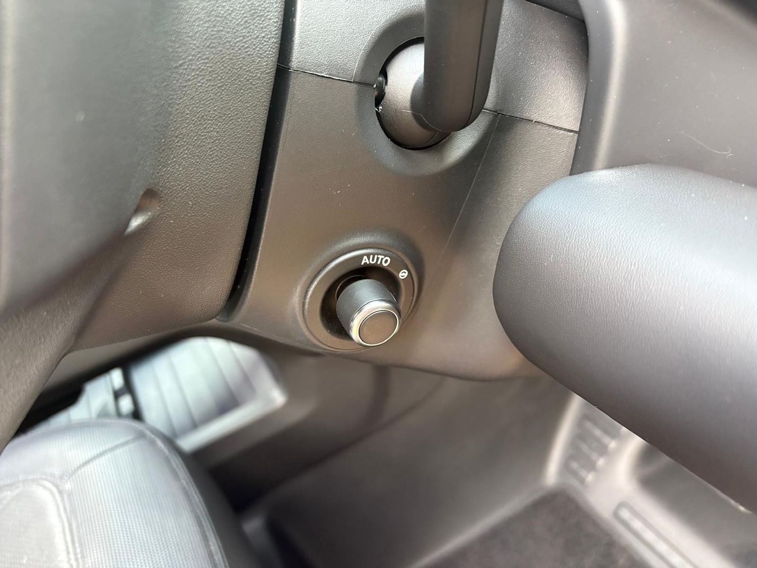 Used Land Rover Defender 2024 for sale - 76340689: Photo 21