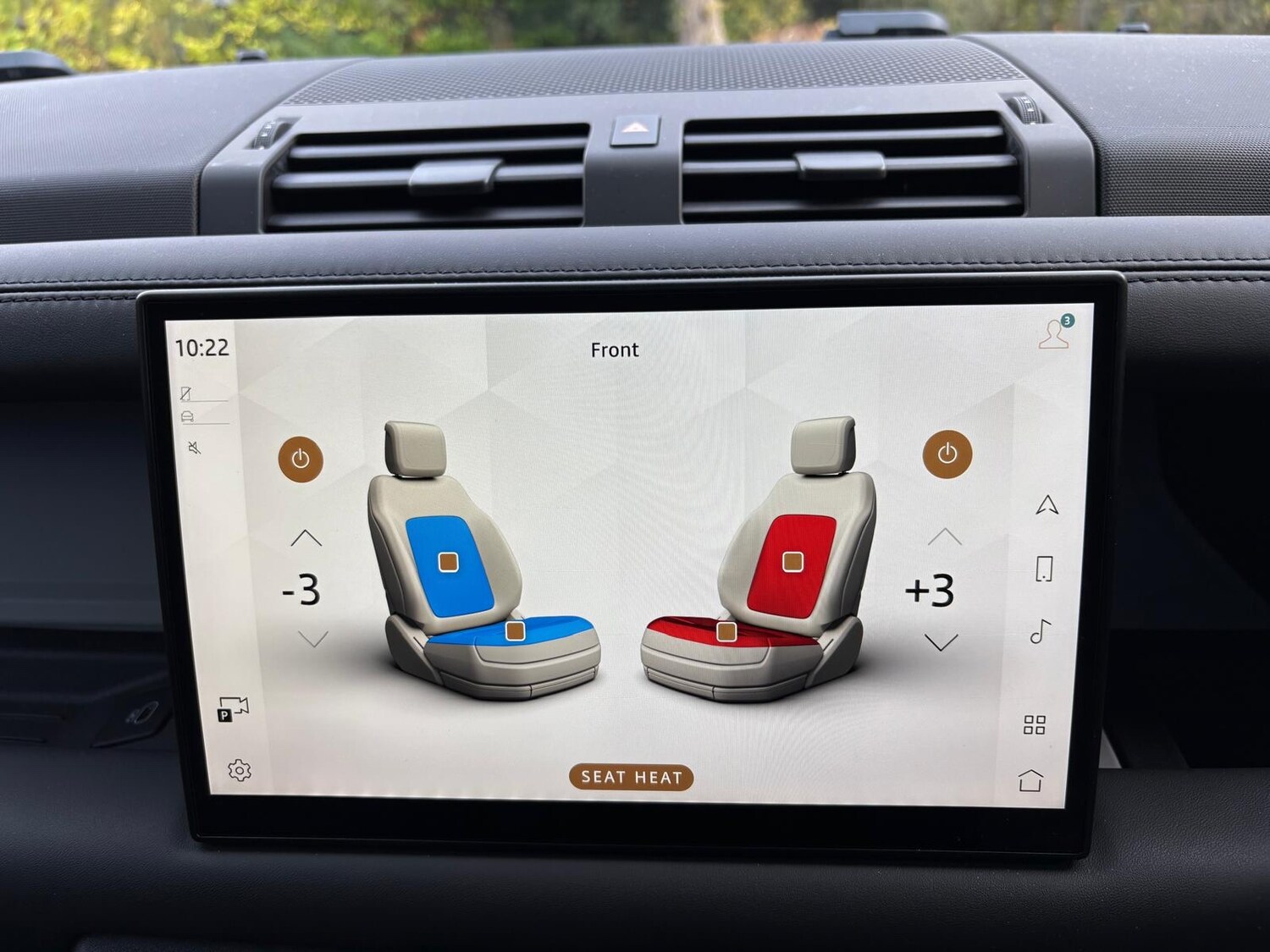 Used Land Rover Defender 2024 for sale - 76340689: Photo 30