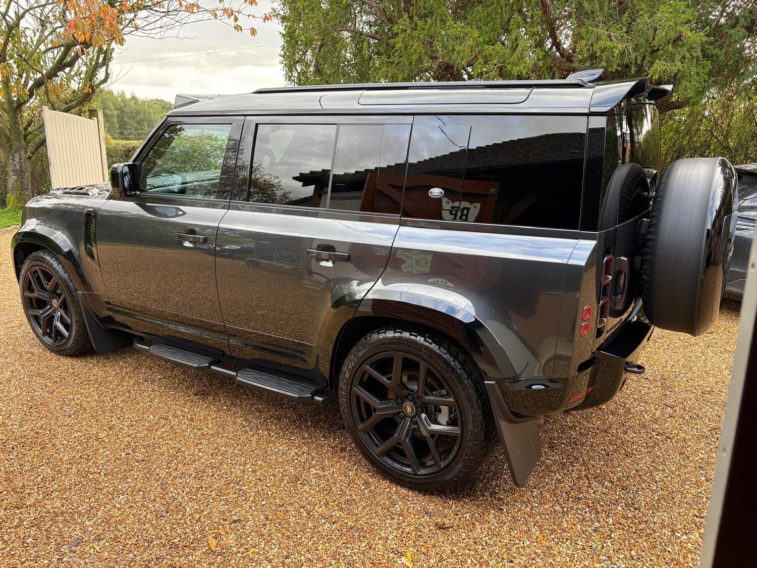 Used Land Rover Defender 2024 for sale - 76340689: Photo 6