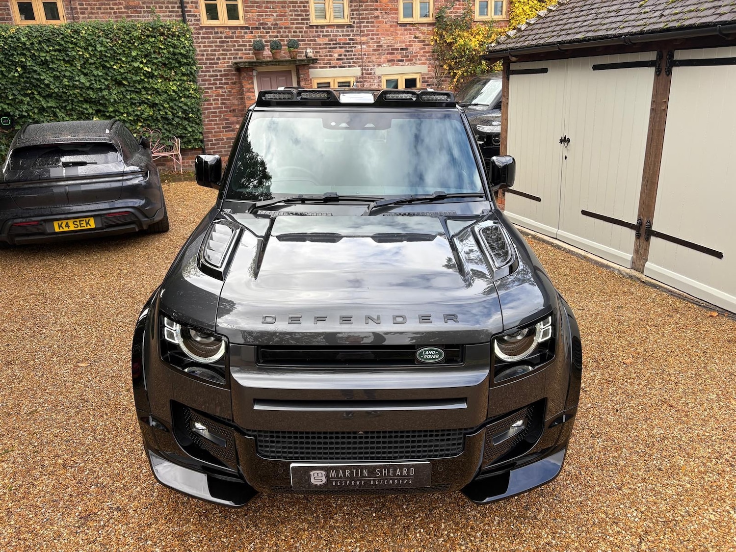 Used Land Rover Defender 2024 for sale - 76340689: Photo 7