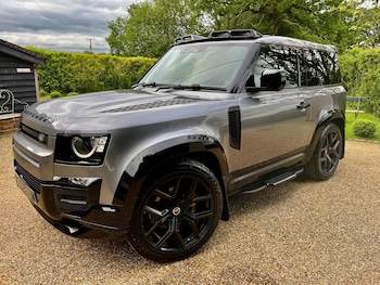 Used Land Rover Defender 2023 for sale - 78789873: Photo